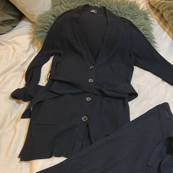 New Knit set, very soft - Picture 2 of 3